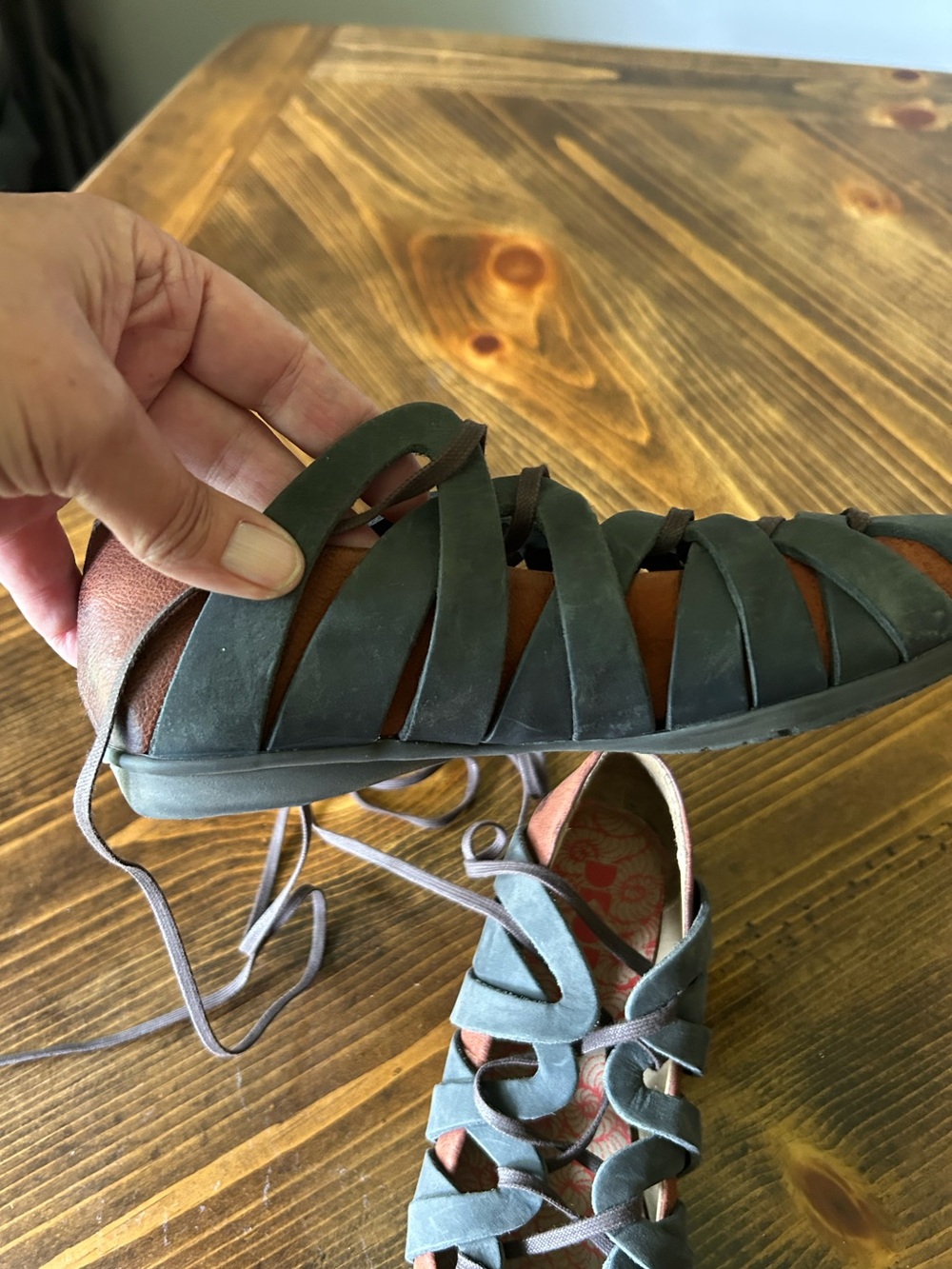 DKODE Leather Lace-Up Flats